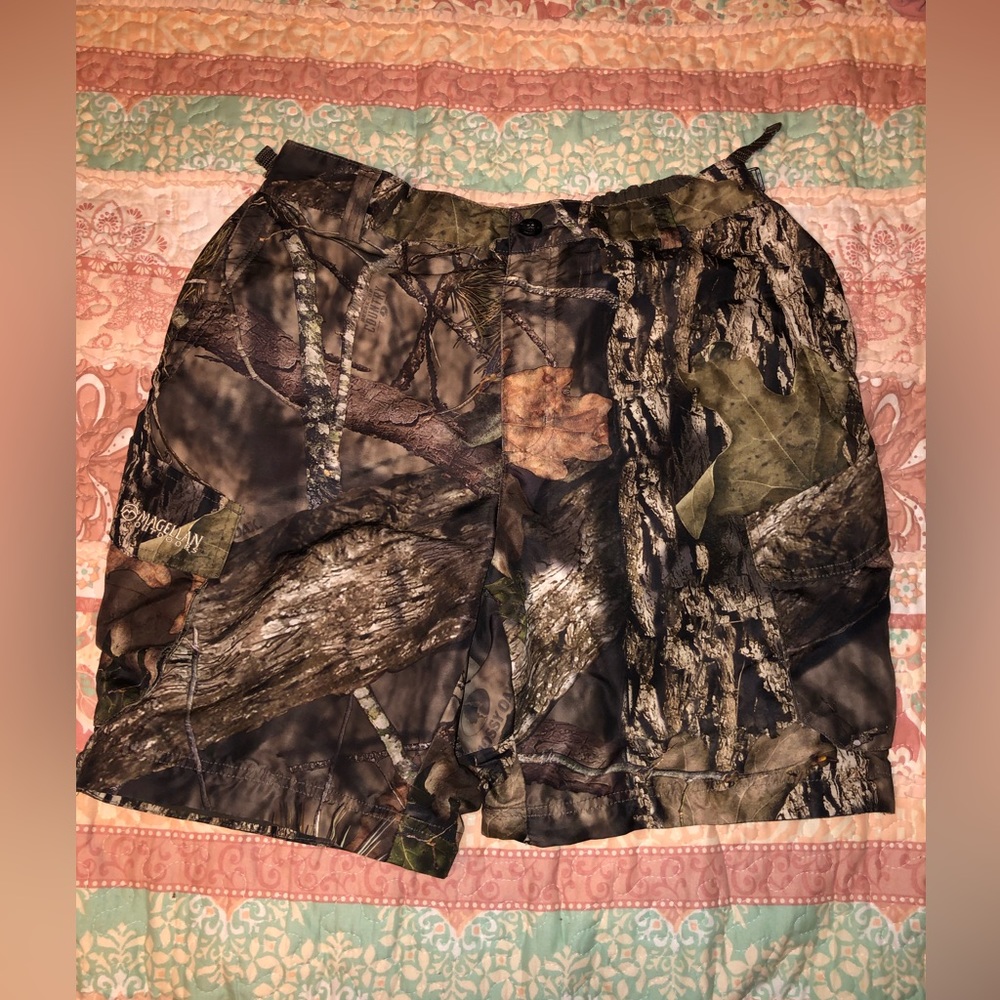 Magellan Camo Cargo Shorts 🩳